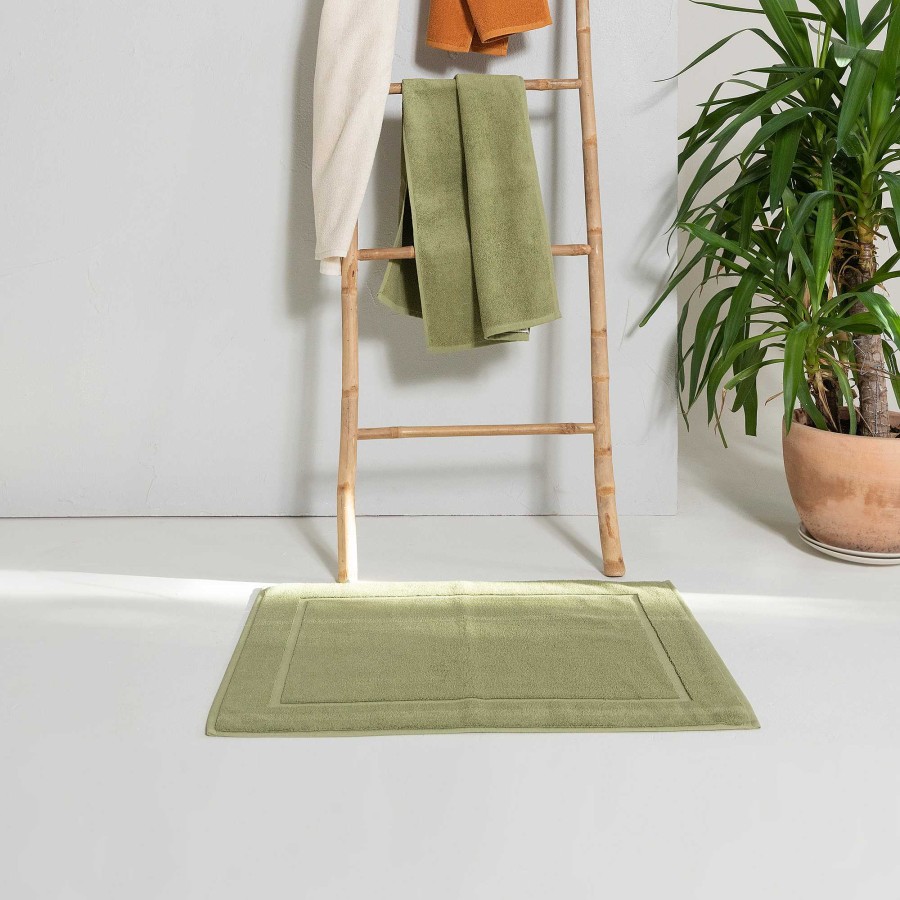 Bathroom & Spa | LIVING CRAFTS Orlando | Bathmat Khaki